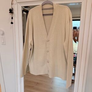 Like new! Lululemon Merino Wool men’s cardigan